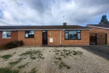 18 Warren Drive