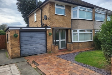 89 Rossmore Road West